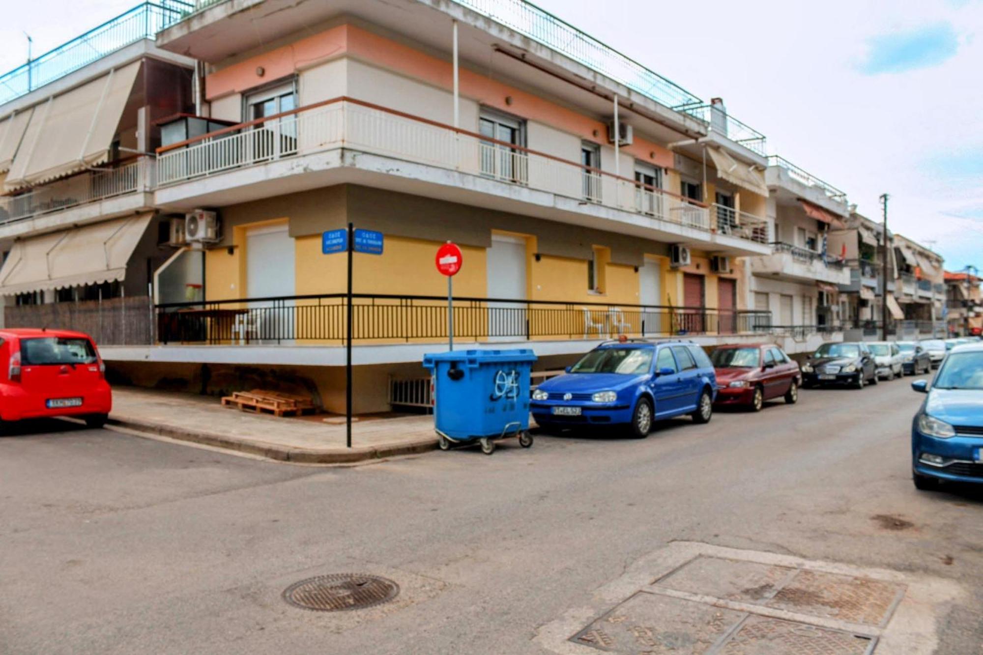 Konstantinos Apartment Неа Мудания Екстериор снимка