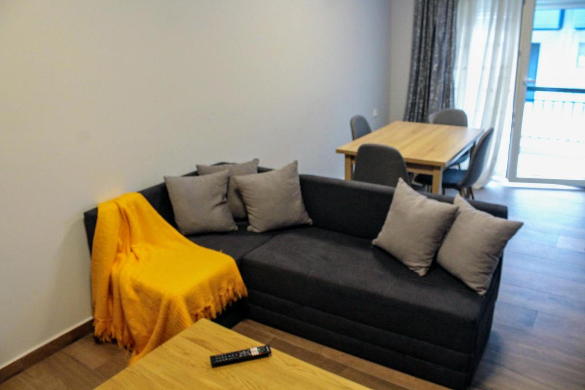 Konstantinos Apartment Неа Мудания Екстериор снимка