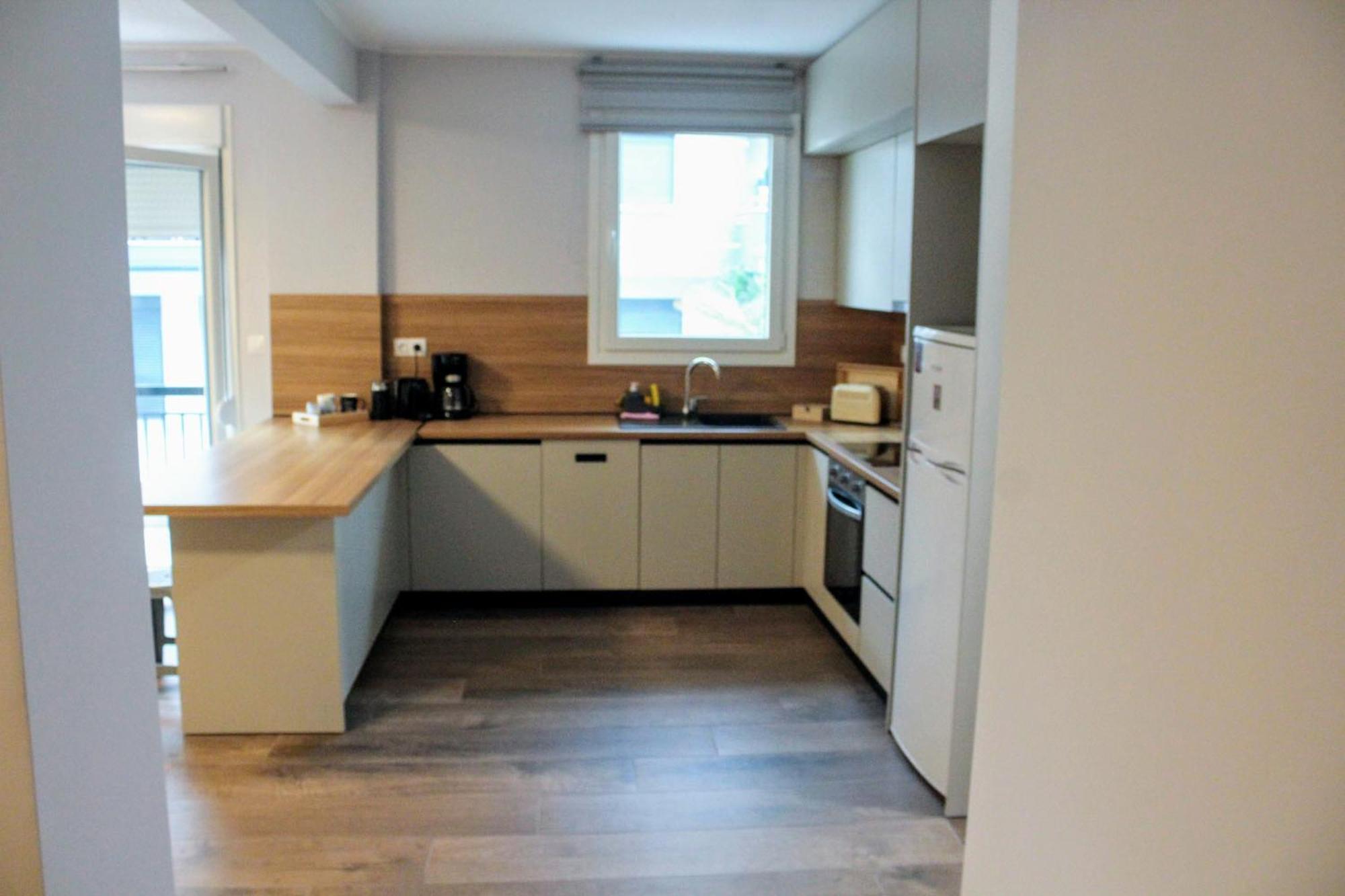 Konstantinos Apartment Неа Мудания Екстериор снимка
